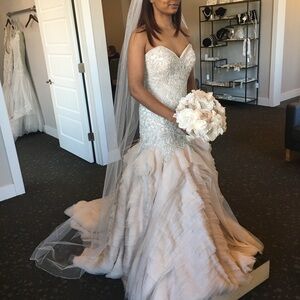 Elegant Strapless Wedding Dress